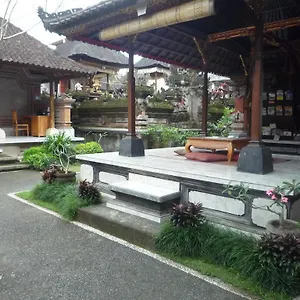 Pratama House Проживание в семье Убуд