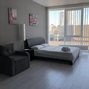 Apartmant In Smart Plaza Апартаменты Киев