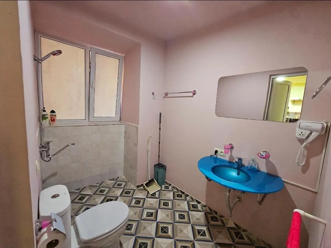 Apartment In The Old District تبليسي جورجيا